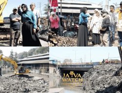 Sidak Sungai Buntung, Wabup Hj. Mimik Idayana Ajak Warga Tidak Buang Sampah ke Sungai